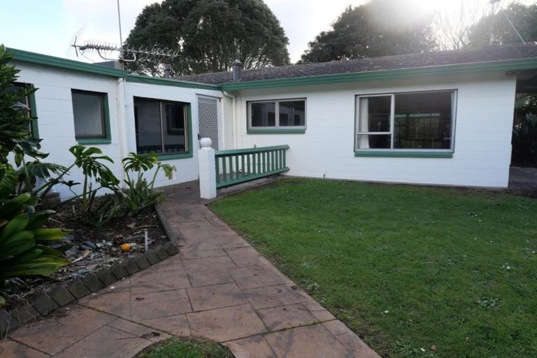 Photo of property in 123 Waiuku Road, Pukekohe, 2678
