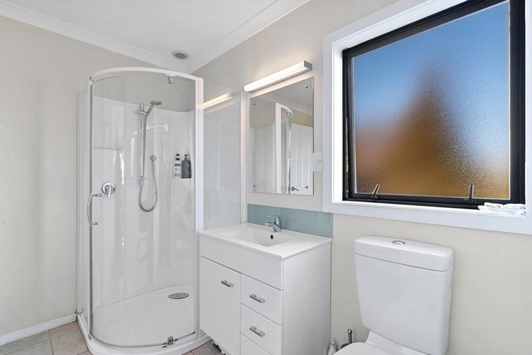 Photo of property in 4 Parry Crescent, Lake Hawea, Wanaka, 9382