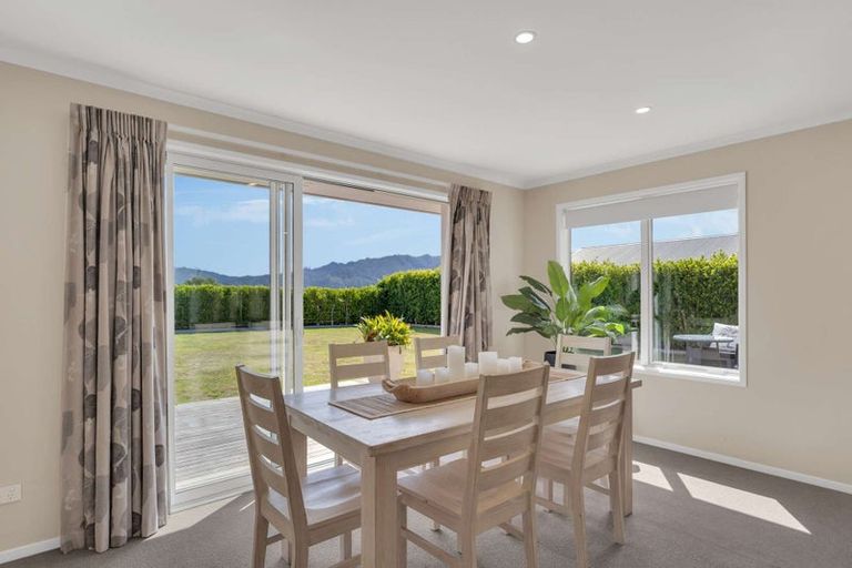Photo of property in 3 Bravo Place, Whitianga, 3510