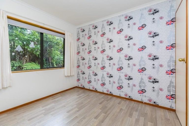 Photo of property in 47a Gatman Street, Birkdale, Auckland, 0626