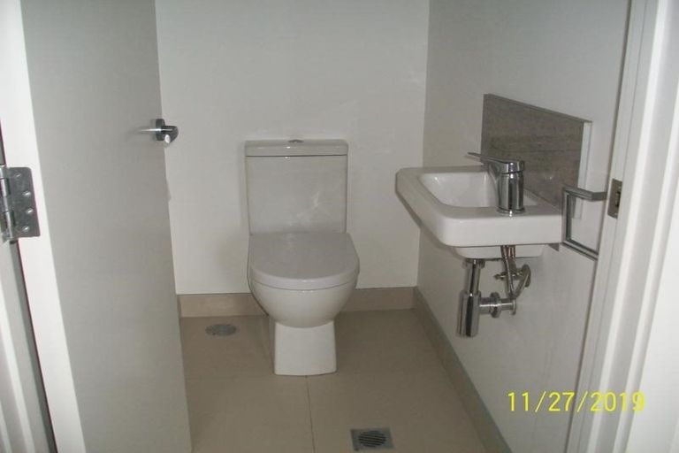 Photo of property in 228 Te Atatu Road, Te Atatu South, Auckland, 0610