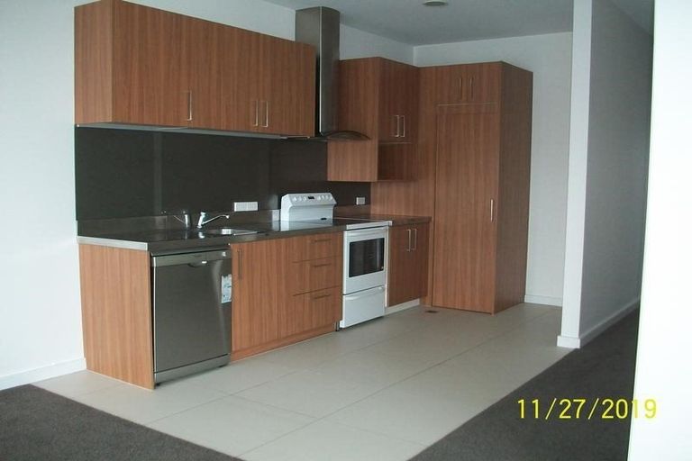 Photo of property in 228 Te Atatu Road, Te Atatu South, Auckland, 0610