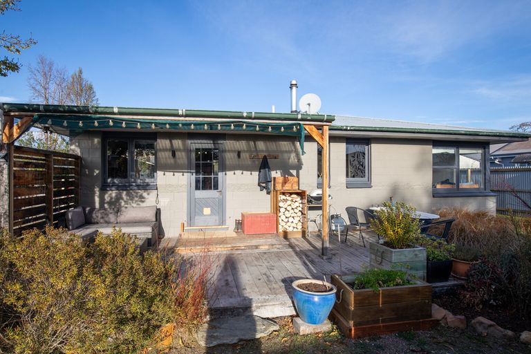 Photo of property in 20 Theyers Street, Alexandra, 9320