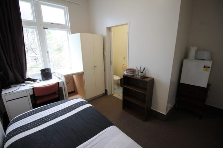 Photo of property in Carillion/the Knoll, 33 Thompson Street, Mount Cook, Wellington, 6011