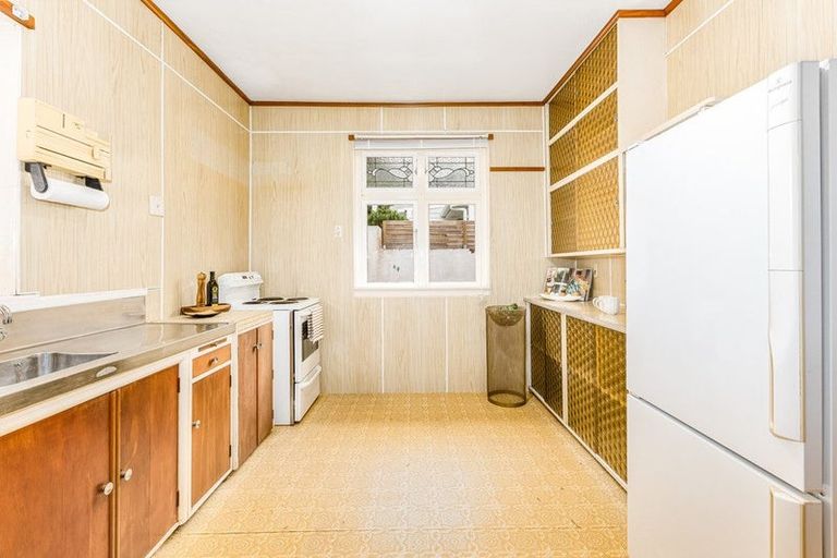 Photo of property in 27 Buckingham Street, Melrose, Wellington, 6023