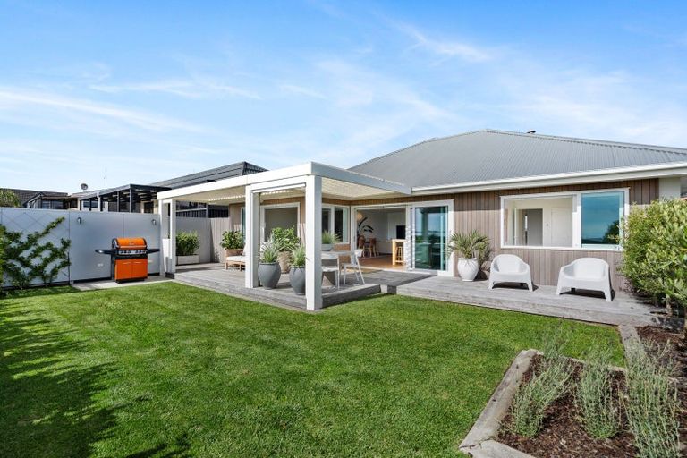 Photo of property in 3 The Esplanade, Westshore, Napier, 4110