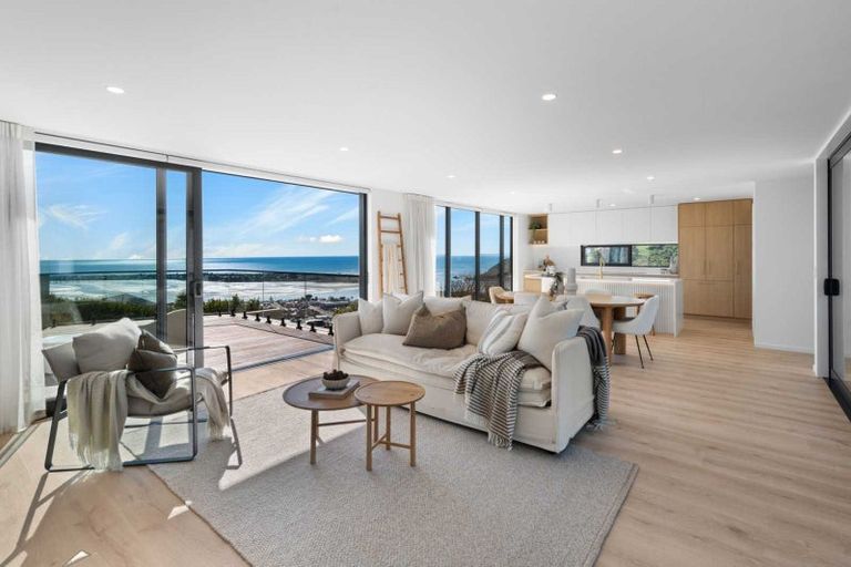 Photo of property in 6 Daring Lane, Redcliffs, Christchurch, 8081