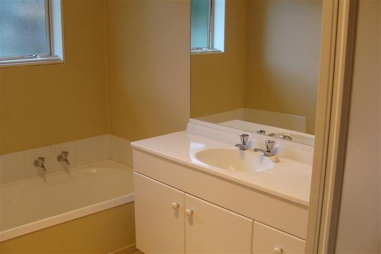 Photo of property in 303 Gravatt Road, Papamoa Beach, Papamoa, 3118