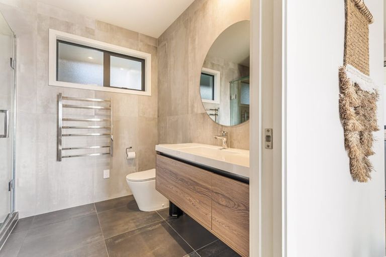 Photo of property in 130 Hibiscus Coast Highway, Red Beach, 0932