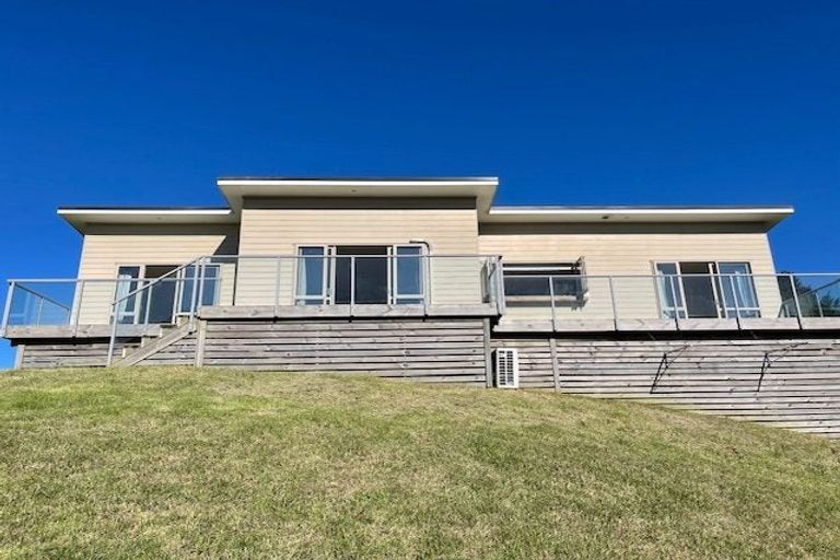 Photo of property in 65b Lake Road, Te Arai, Wellsford, 0975