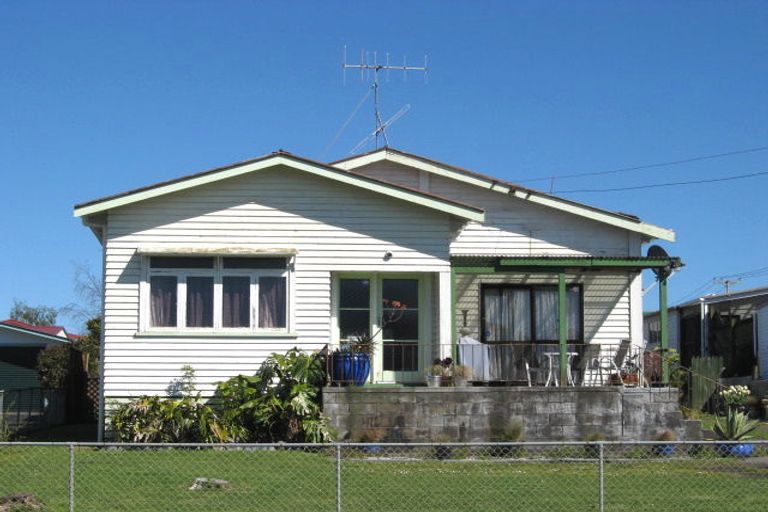 Photo of property in 94 Riverview Road, Huntly, 3700