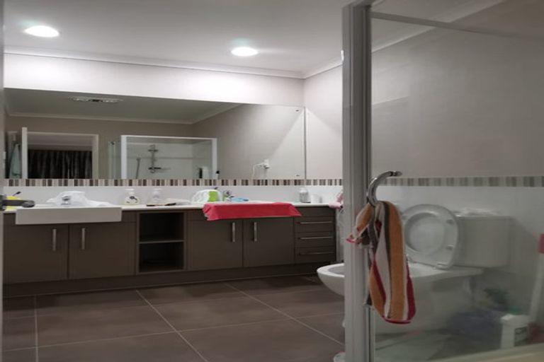 Photo of property in 64 Anchorage Drive, Karaka, Papakura, 2113