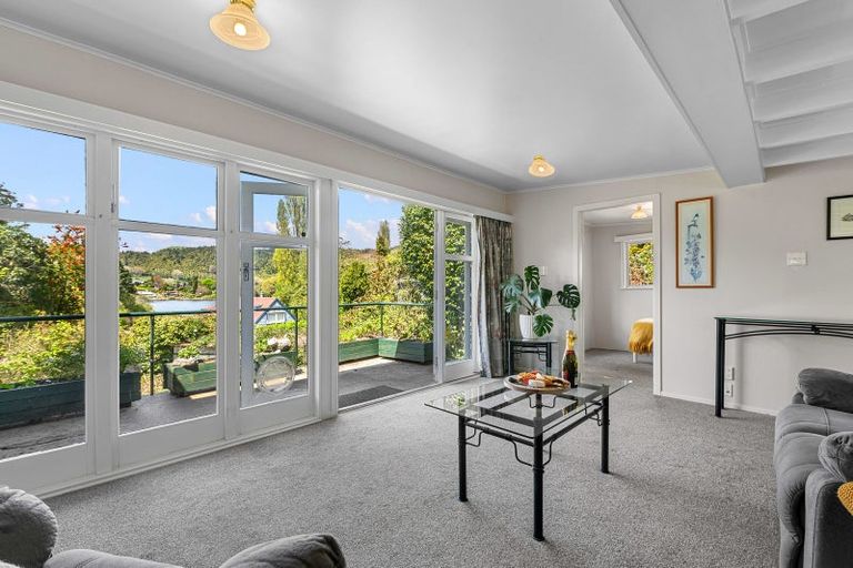 Photo of property in 33 Okareka Loop Road, Lake Okareka, Rotorua, 3076