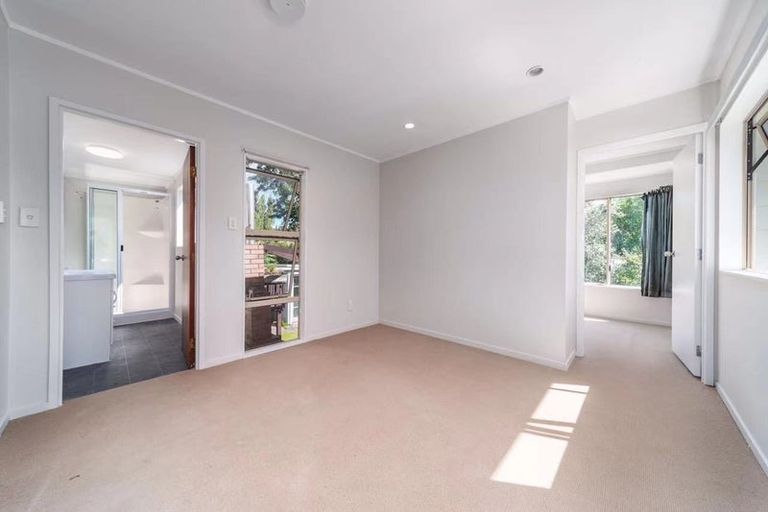 Photo of property in 51 Awaruku Road, Torbay, Auckland, 0630