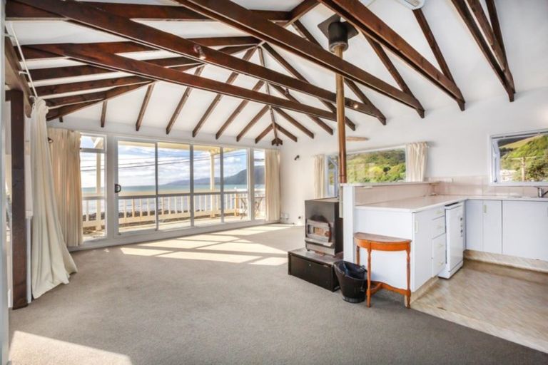 Photo of property in 25 Ocean Parade, Pukerua Bay, 5026