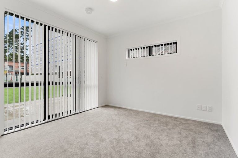 Photo of property in 8/130 Stancombe Road, Flat Bush, Auckland, 2016