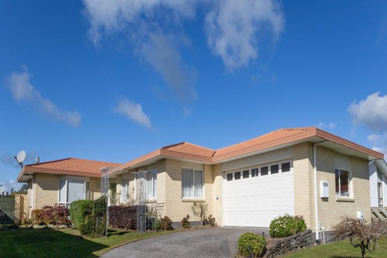 Photo of property in 9 Towai Street, Inglewood, 4330