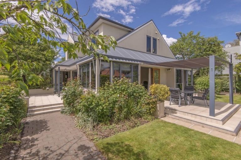 Photo of property in 1 Le Cascina Lane, Riccarton, Christchurch, 8011
