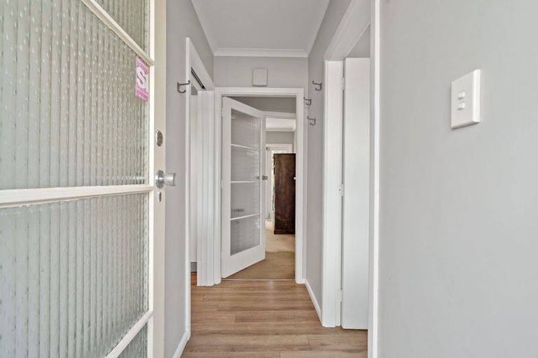 Photo of property in 105 Kennedys Bush Road, Halswell, Christchurch, 8025