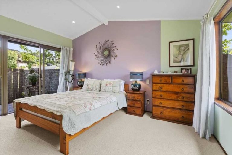 Photo of property in 29 Calman Place, Chatswood, Auckland, 0626