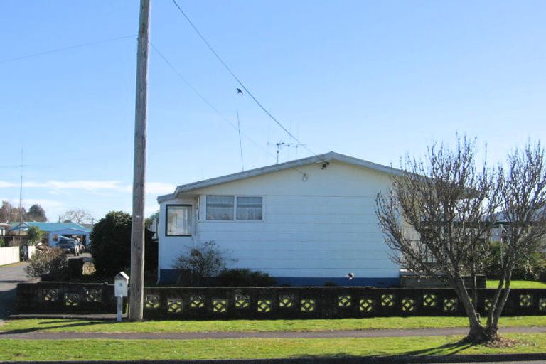 Photo of property in 6d Breckons Avenue, Nawton, Hamilton, 3200