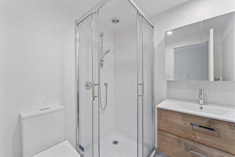 Photo of property in 357 Glengarry Road, Glen Eden, Auckland, 0602