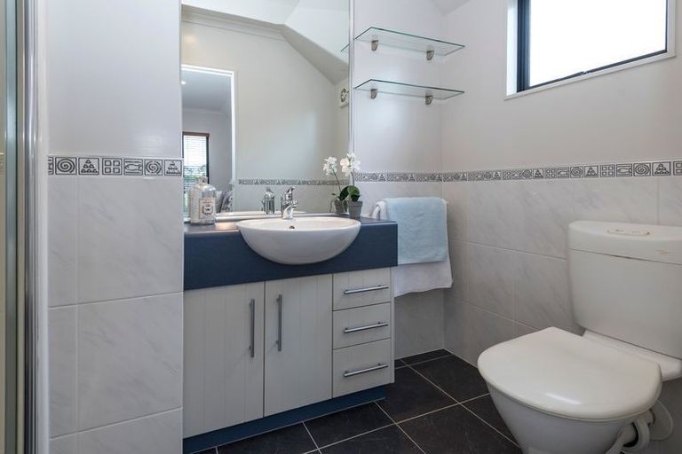 Photo of property in 2/27 Kellaway Drive, East Tamaki, Auckland, 2013