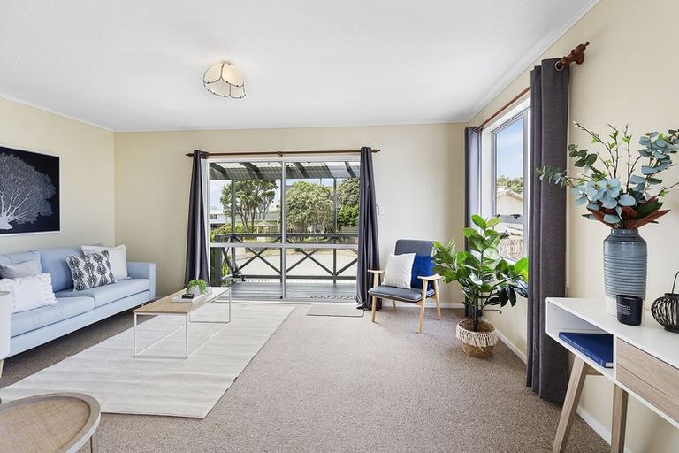 Photo of property in 9 Mako View, Titahi Bay, Porirua, 5022