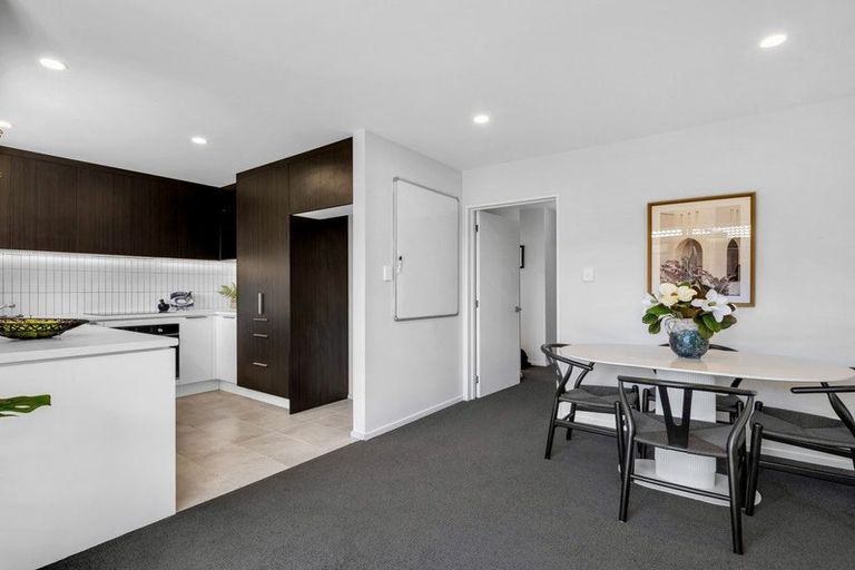 Photo of property in 30b Takaro Avenue, Sockburn, Christchurch, 8042