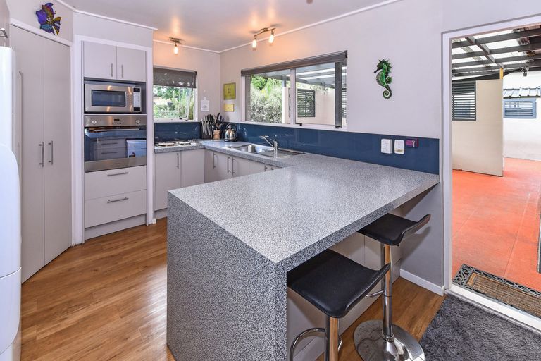 Photo of property in 24 Magnolia Avenue, Opaheke, Papakura, 2113