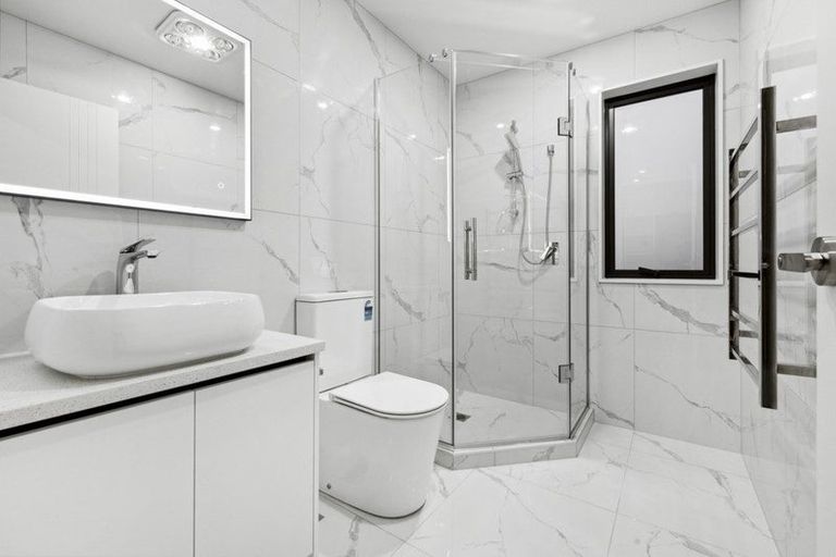 Photo of property in 30b Hearth Street, Flat Bush, 2019