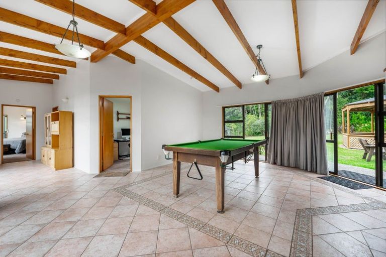 Photo of property in 78 Opanuku Road, Henderson Valley, Auckland, 0612
