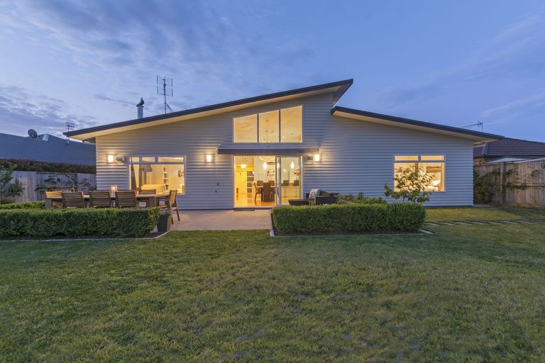 Photo of property in 19 Teal Place, Pyes Pa, Tauranga, 3112