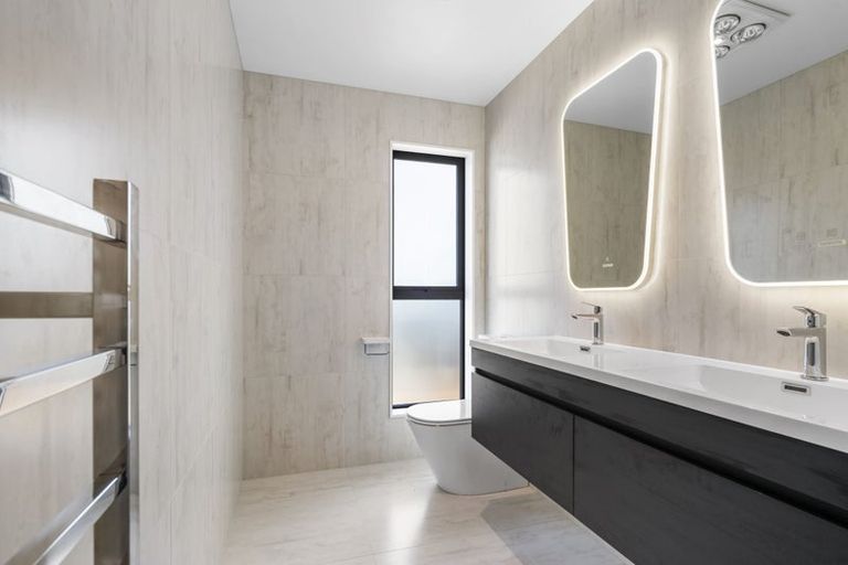 Photo of property in 4 Coopworth Street, Karaka, 2580