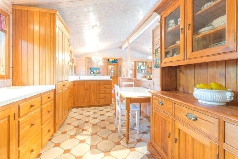 Photo of property in 21a Waiwera Place, Merrilands, New Plymouth, 4312