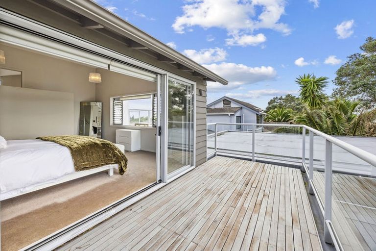 Photo of property in 151 Pah Road, Cockle Bay, Auckland, 2014