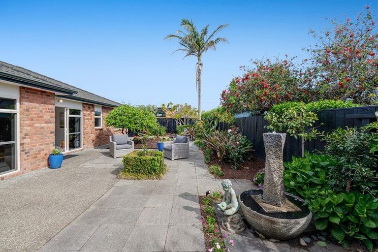 Photo of property in 12a Pine Road, Orewa, 0931