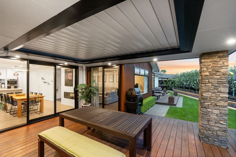 Photo of property in 46 Holiday Drive, Mairehau, Christchurch, 8052