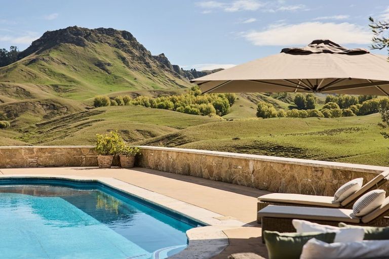 Photo of property in 42 Matangi Road, Tuki Tuki, Havelock North, 4294