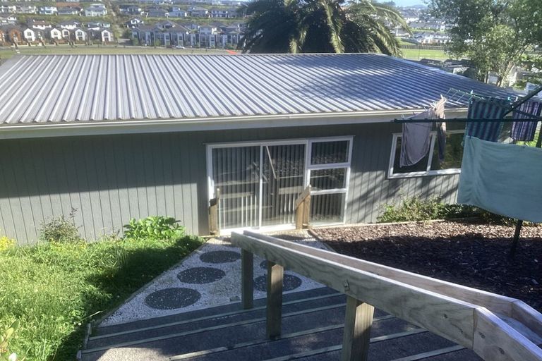 Photo of property in 92 Wainui Road, Silverdale, 0932