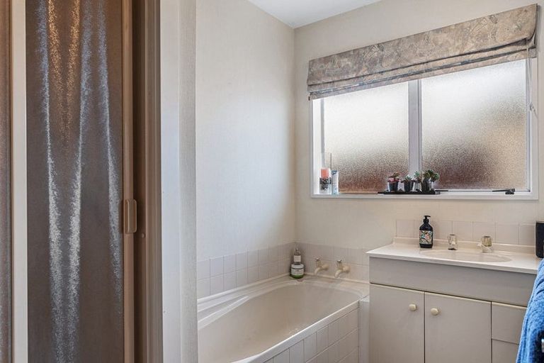 Photo of property in 27 Kintyre Drive, Broomfield, Christchurch, 8042