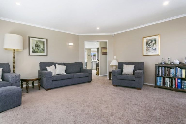 Photo of property in 10 Plescher Crescent, Leamington, Cambridge, 3432