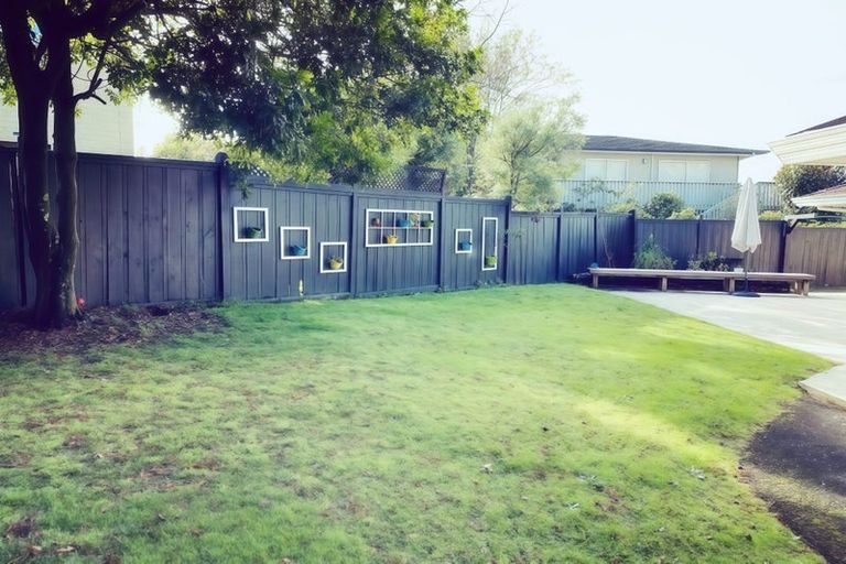 Photo of property in 41 Marywil Crescent, Hillcrest, Auckland, 0627