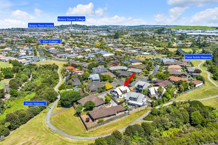Photo of property in 1/96 Frank Nobilo Drive, Golflands, Auckland, 2013