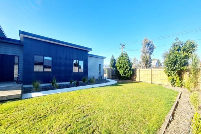 Photo of property in 100 Atkinson Avenue, Otaki Beach, Otaki, 5512