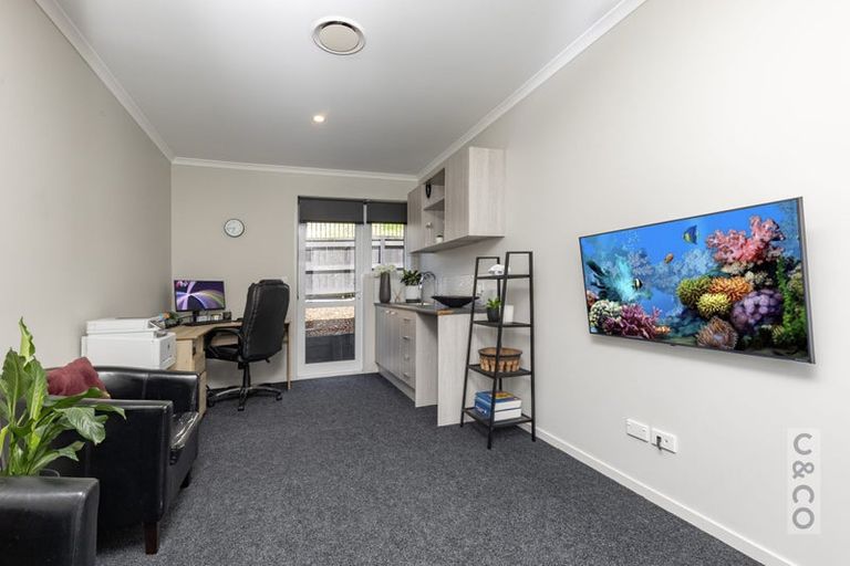 Photo of property in 6 Pheasant Lane, Waimauku, 0812