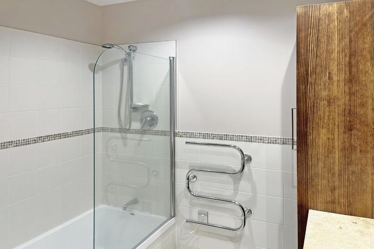 Photo of property in 5/29 Third Avenue, Tauranga, 3110