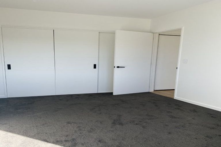 Photo of property in 2 Skua Road, Hobsonville, Auckland, 0616