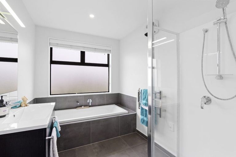 Photo of property in 71 Aviemore Drive, Marshland, Christchurch, 8083