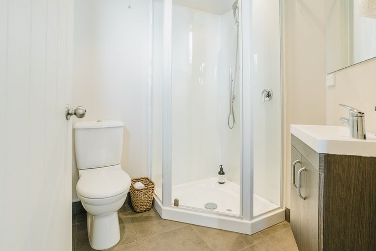 Photo of property in 15 Jessies Crescent, Wanaka, 9305